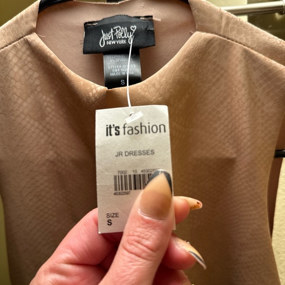 Just Polly- BOUTIQUE-| FAUX SNAKE SKIN BODYCON SLEEVELESS MINI DRESS| SIZE: S| - Picture 2 of 7